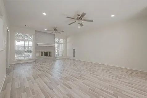 1015 Sugar Lakes Drive Sugar Land TX 77478