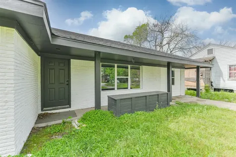 209 Leago Street Houston TX 77022
