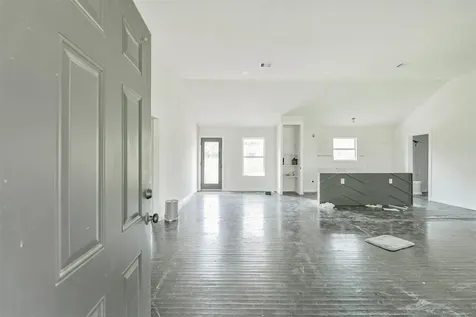 209 Leago Street Houston TX 77022