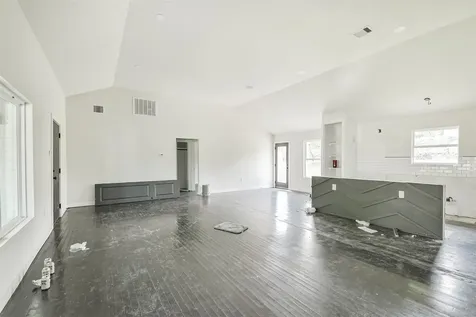 209 Leago Street Houston TX 77022