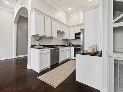 5801 Winsome Lane 202 Houston TX 77057