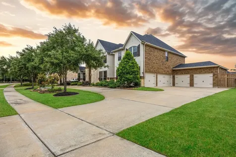 6011 Cross Creek Harbor Lane Fulshear TX 77441