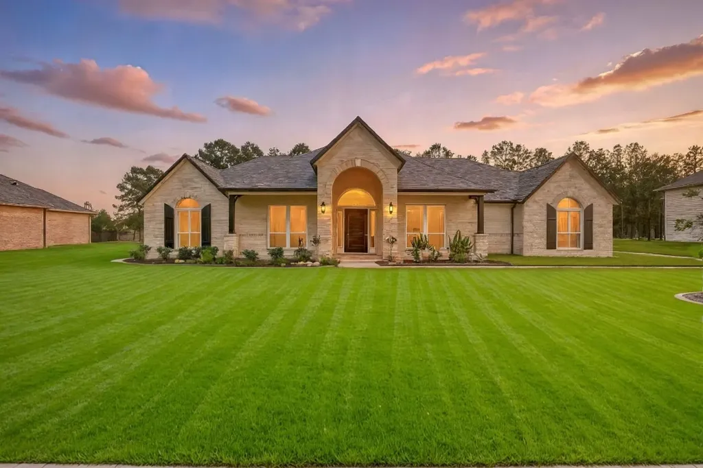 16438 Stonewall Street Conroe TX 77303