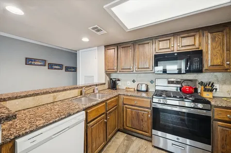7041 Kingston Cove Lane 155 Willis TX 77318