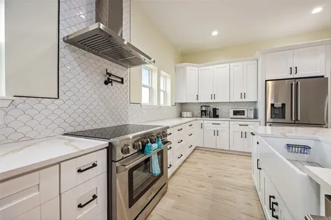11207 Schwartz Drive Galveston TX 77554