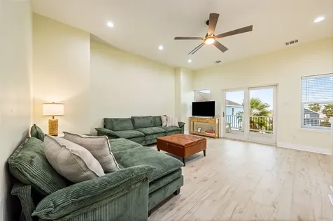 11207 Schwartz Drive Galveston TX 77554