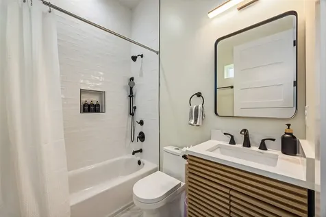 11207 Schwartz Drive Galveston TX 77554