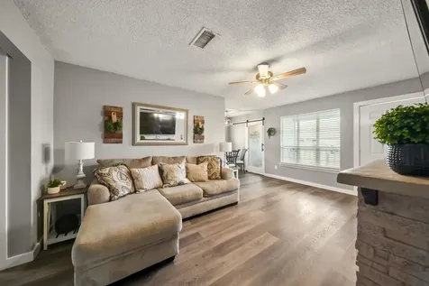 15025 Conroe Bay Boulevard Willis TX 77318