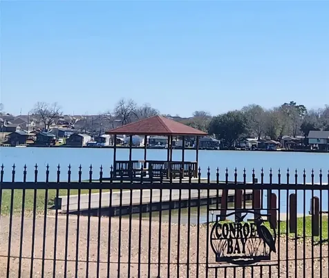 15025 Conroe Bay Boulevard Willis TX 77318