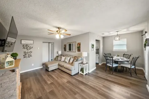 15025 Conroe Bay Boulevard Willis TX 77318