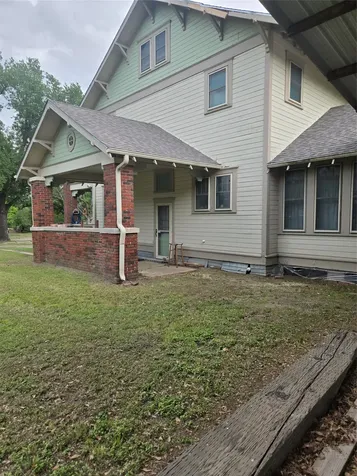 400 S Mckinney Mexia TX 76667