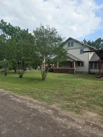 400 S Mckinney Mexia TX 76667