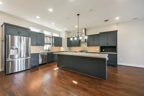 2422 Hadley Street Houston TX 77003