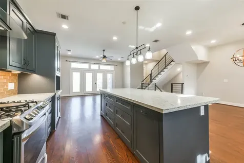 2422 Hadley Street Houston TX 77003