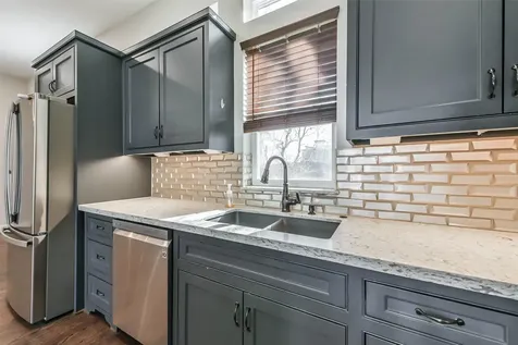 2422 Hadley Street Houston TX 77003