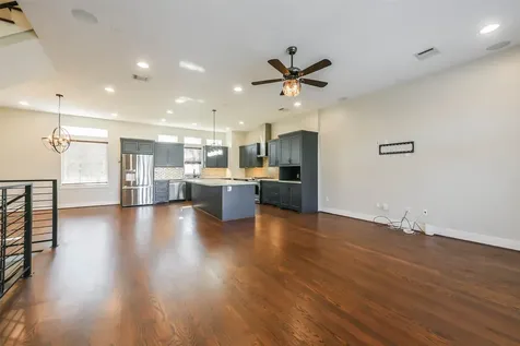 2422 Hadley Street Houston TX 77003