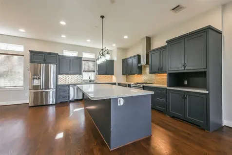 2422 Hadley Street Houston TX 77003