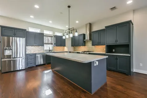 2422 Hadley Street Houston TX 77003