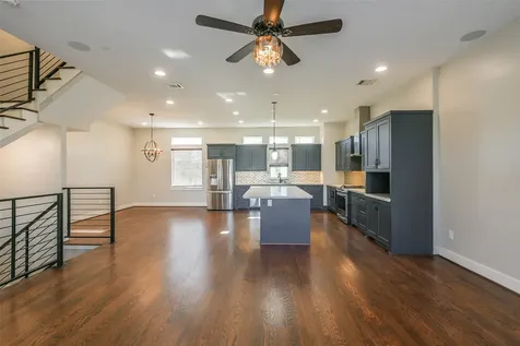 2422 Hadley Street Houston TX 77003