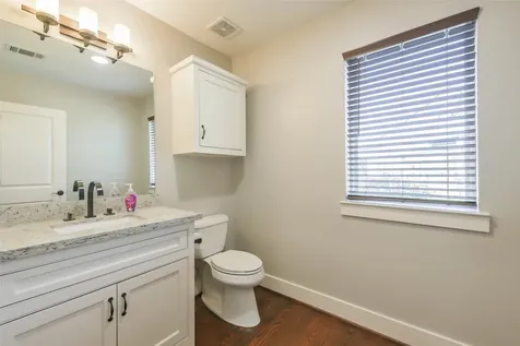 2422 Hadley Street Houston TX 77003