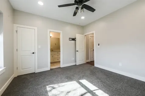 2422 Hadley Street Houston TX 77003