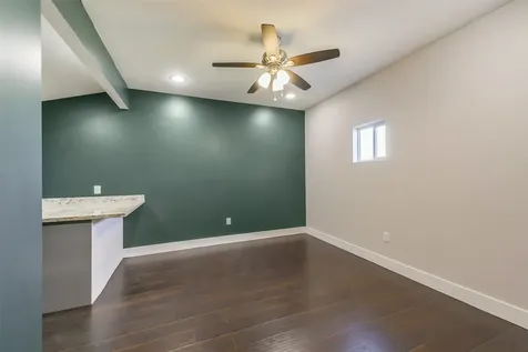 2422 Hadley Street Houston TX 77003