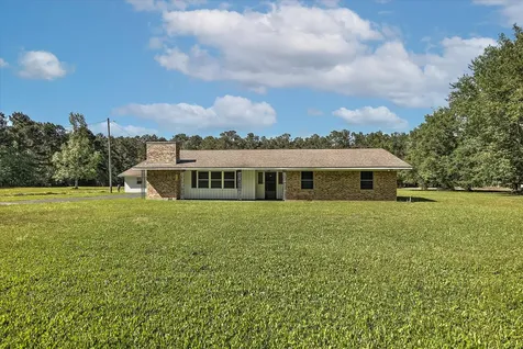 411 County Road 2298 Cleveland TX 77327