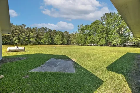 411 County Road 2298 Cleveland TX 77327