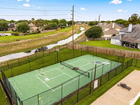 407 Whitney Oaks Lane Stafford TX 77477