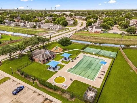 407 Whitney Oaks Lane Stafford TX 77477