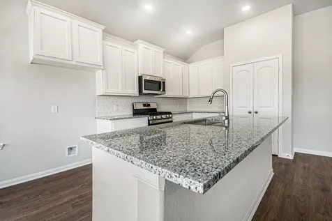 3739 Crawford Street Bay City TX 77414