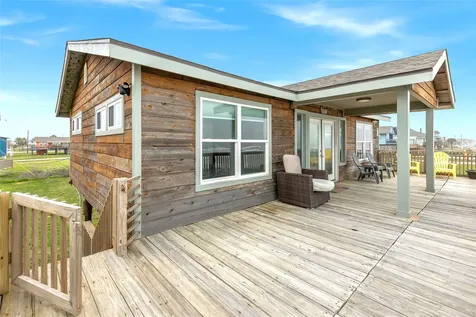902 Beach Drive Surfside Beach TX 77541
