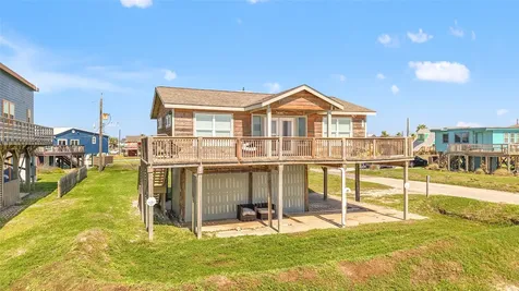 902 Beach Drive Surfside Beach TX 77541