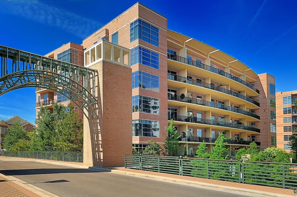 1 Waterway Court 4e The Woodlands TX 77380