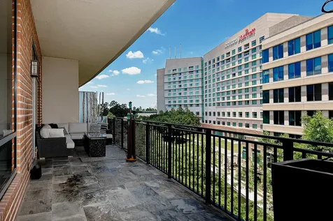 1 Waterway Court 4e The Woodlands TX 77380