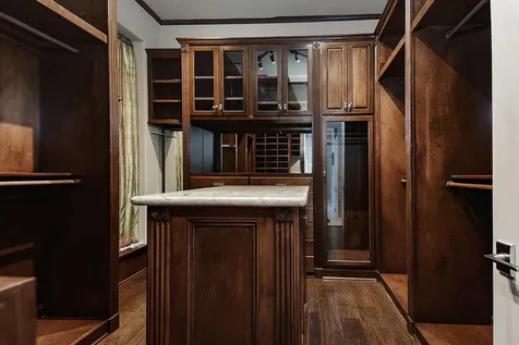 1 Waterway Court 4e The Woodlands TX 77380