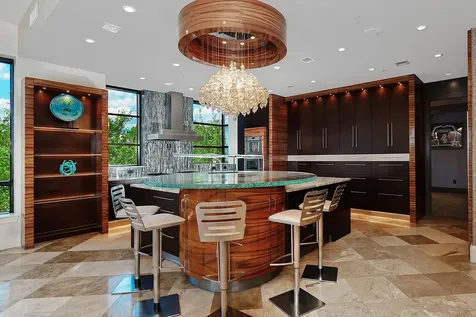 1 Waterway Court 4e The Woodlands TX 77380