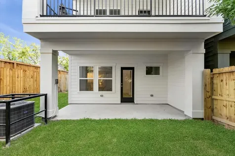 4127 De George Street Houston TX 77009