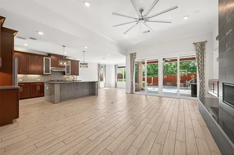 51 Scepter Ridge Sugar Land TX 77498