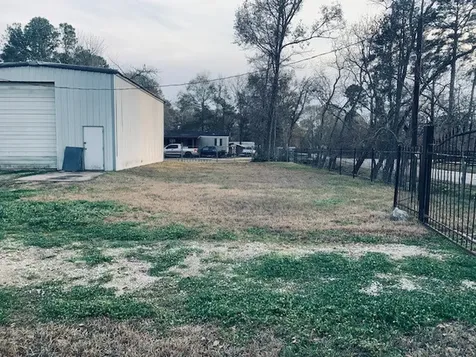 14633 Half Circle Splendora TX 77372