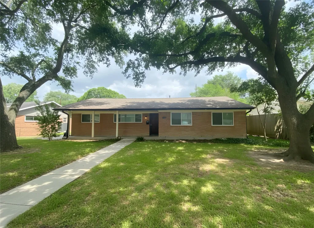 5114 Stillbrooke Drive Houston TX 77035