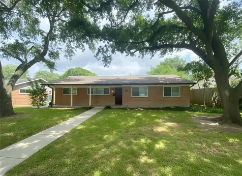 5114 Stillbrooke Drive Houston TX 77035