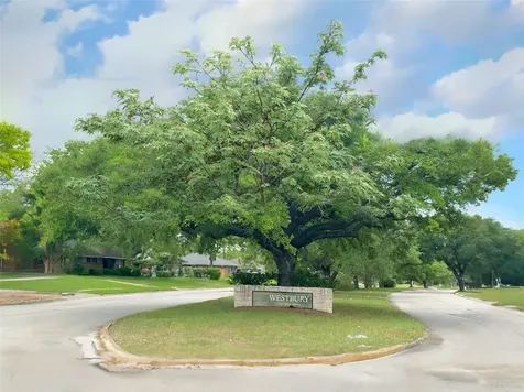 5114 Stillbrooke Drive Houston TX 77035
