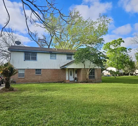 451 Southern Oaks Drive Lake Jackson TX 77566