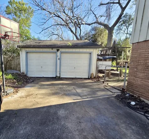 451 Southern Oaks Drive Lake Jackson TX 77566