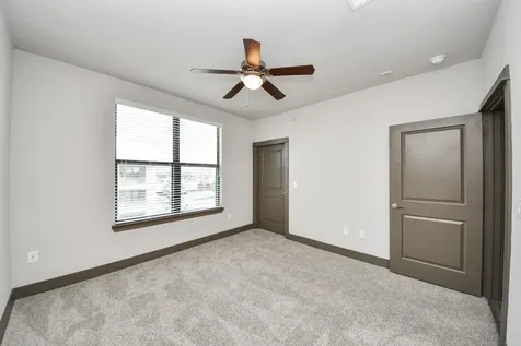 5454 Washington St Avenue 1634 Houston TX 77007