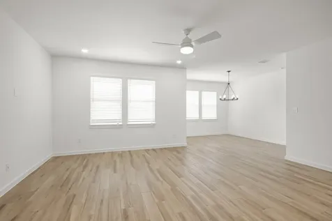 575 Day Station Drive Dayton TX 77535