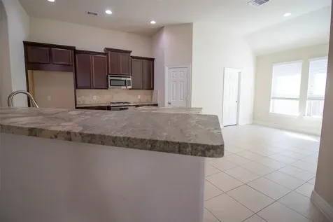 4718 Sabero Lane League City TX 77573