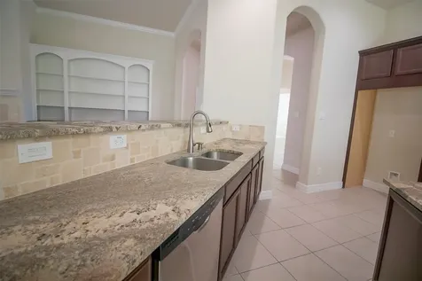 4718 Sabero Lane League City TX 77573