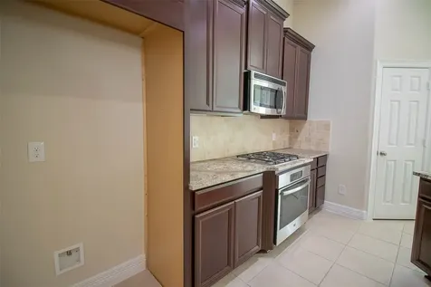4718 Sabero Lane League City TX 77573